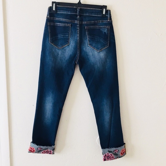 Driftwood Colette Embroidered-Cuff Cropped Jeans - Picture 2 of 6